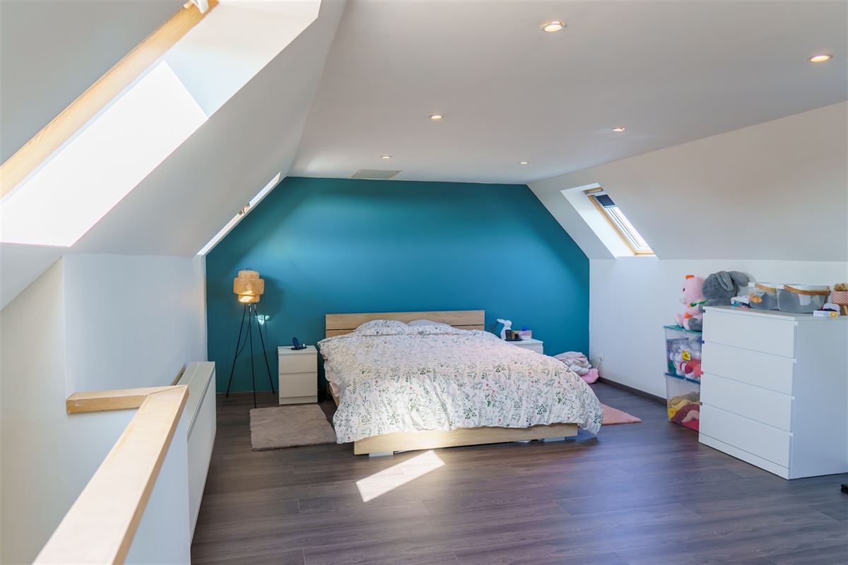 Ruim duplex-appartement te Schoonaarde, nabij Dendermonde