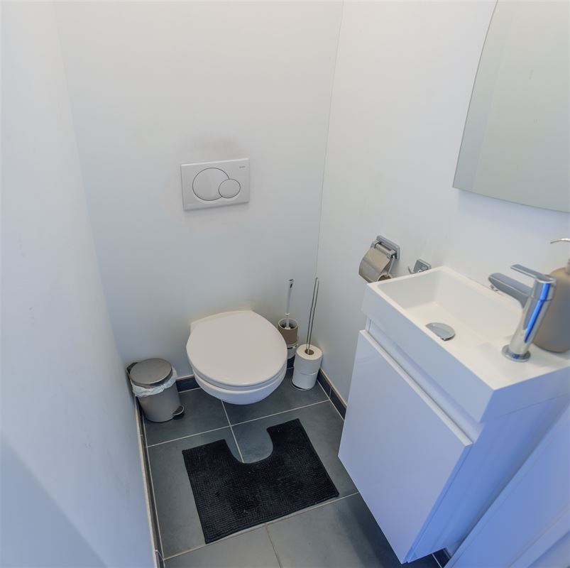 Ruim duplex-appartement te Schoonaarde, nabij Dendermonde