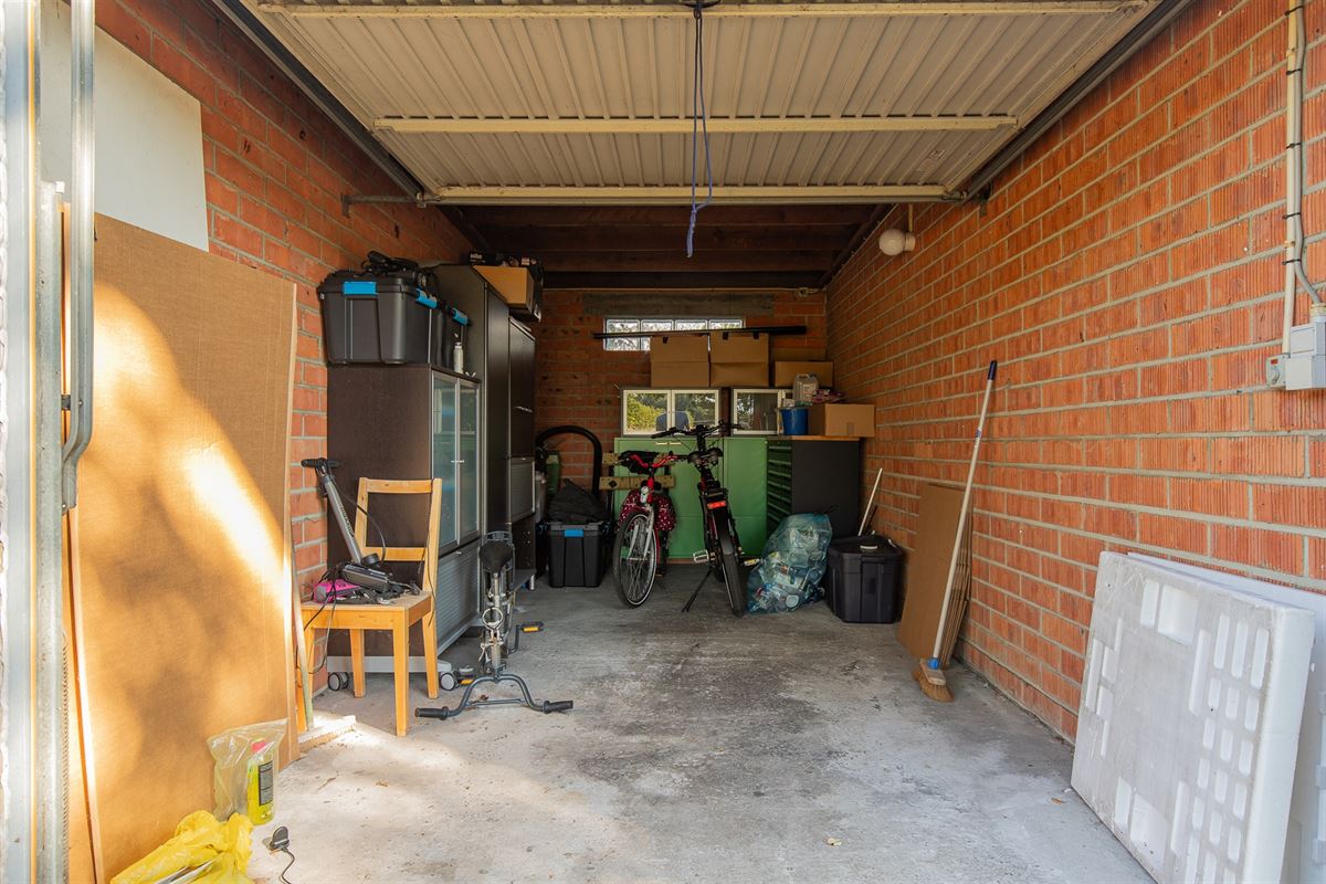 Instapklaar en gezellig appartement met uitzicht en garage