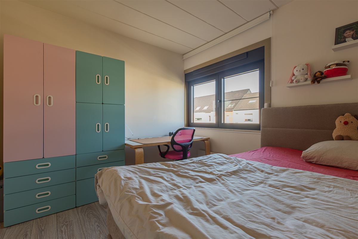 Instapklaar en gezellig appartement met uitzicht en garage