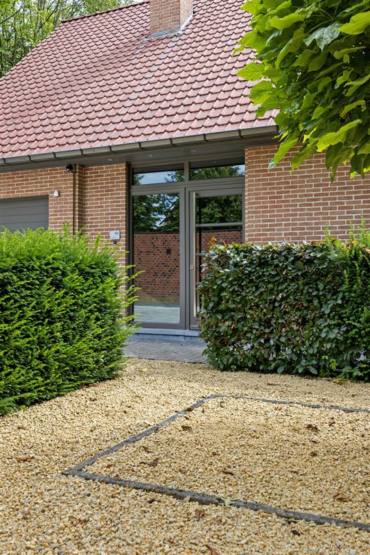 Vrijstaande ruime woning nabij Dendermonde