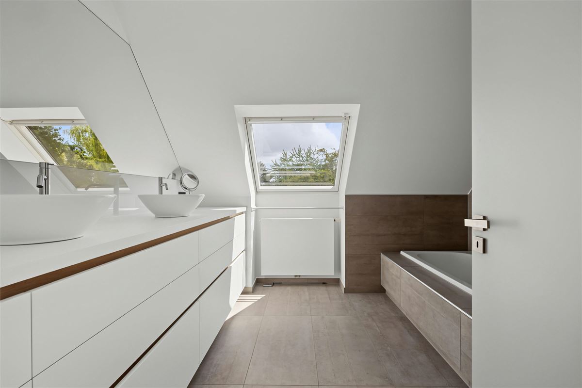 Vrijstaande ruime woning nabij Dendermonde