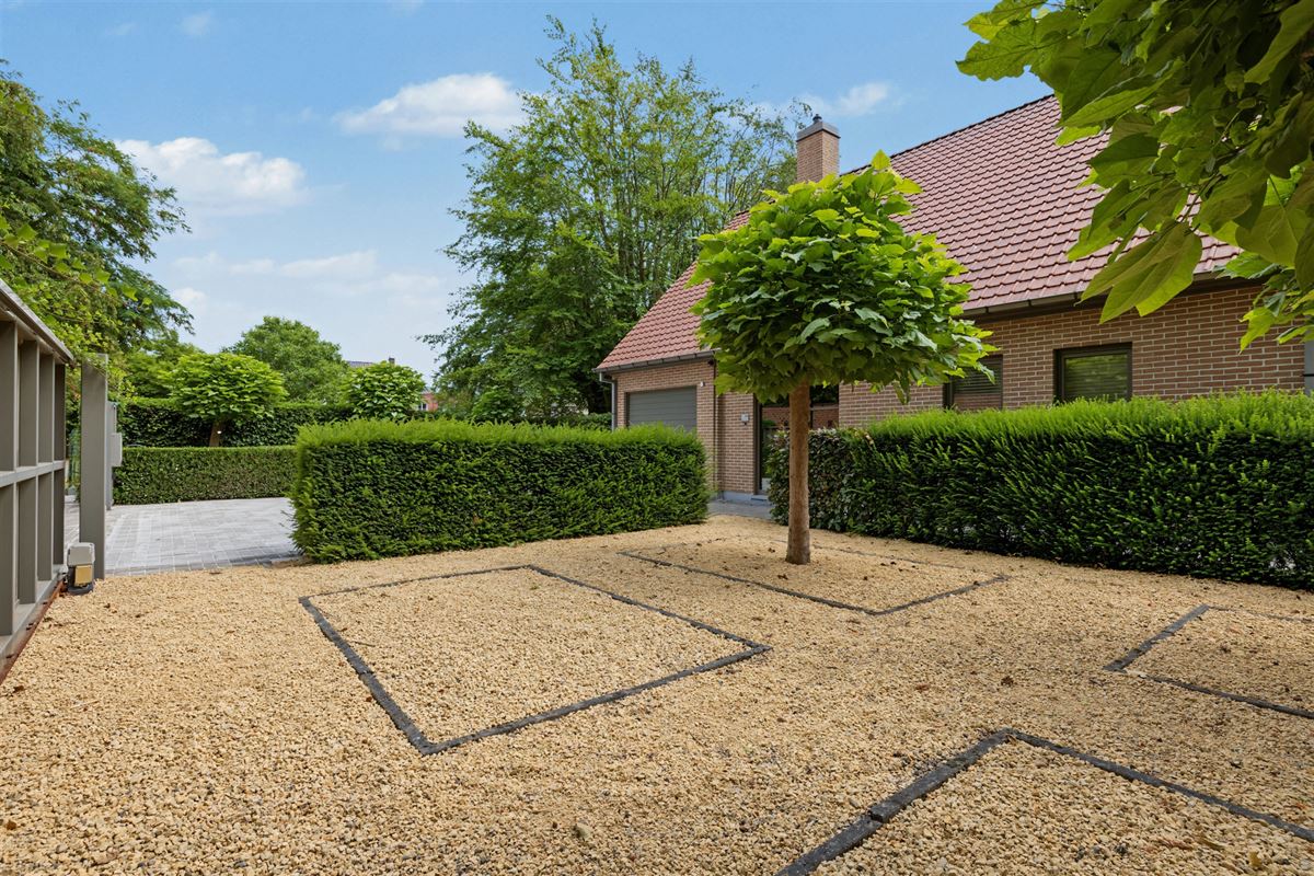 Vrijstaande ruime woning nabij Dendermonde