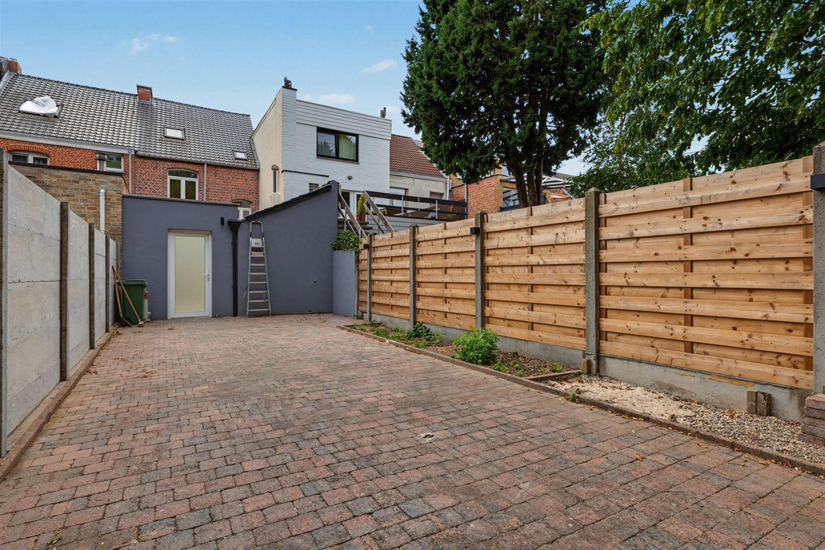 Warm en stijlvol wonen in hartje Sint-Gillis