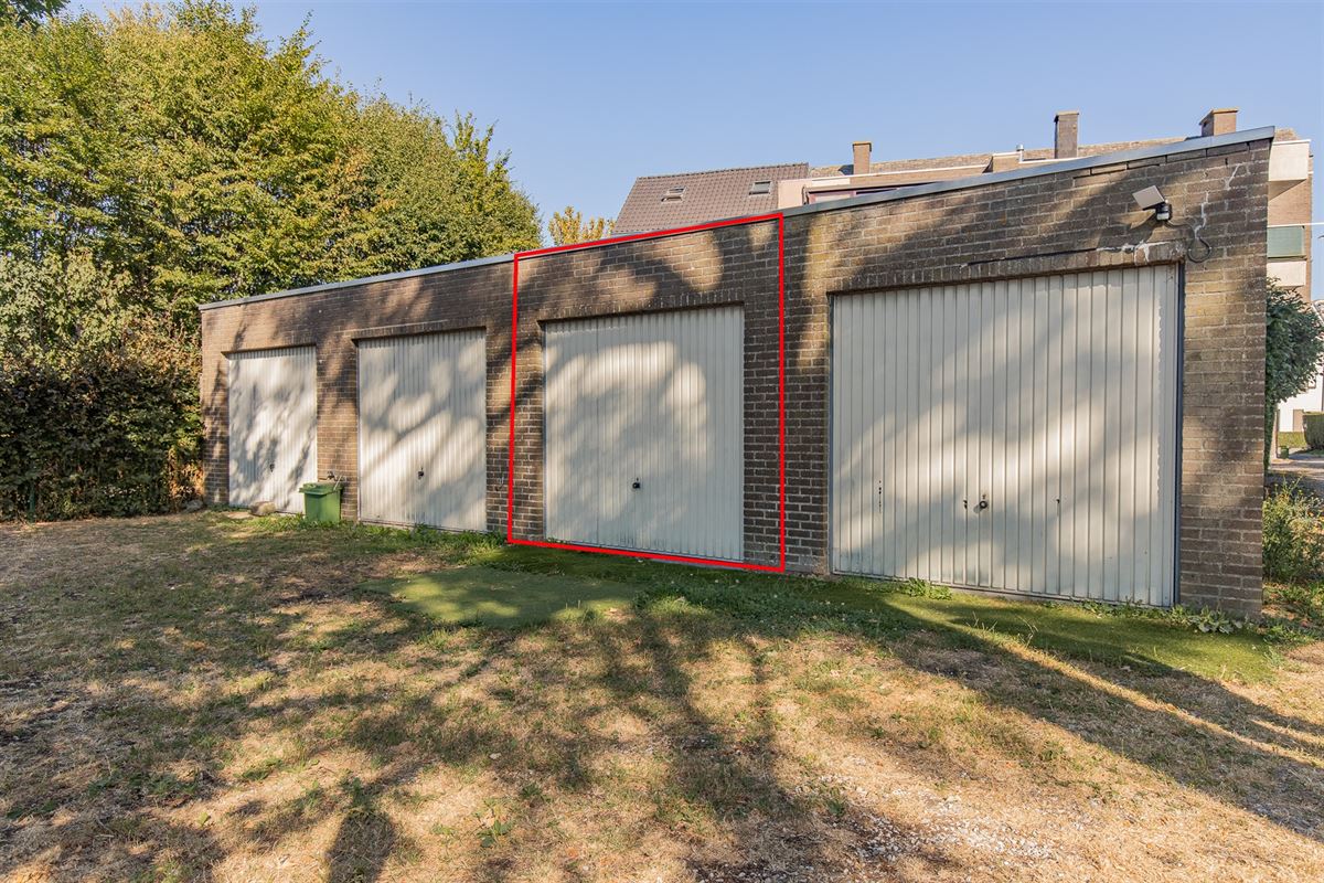 Instapklaar en gezellig appartement met uitzicht en garage