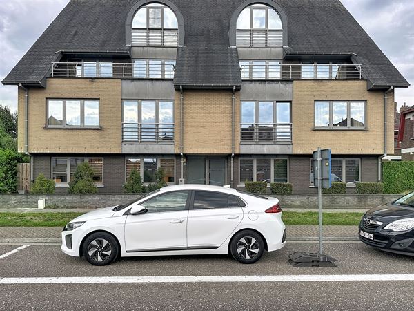 Ruim gelijkvloers appartement te Dendermonde