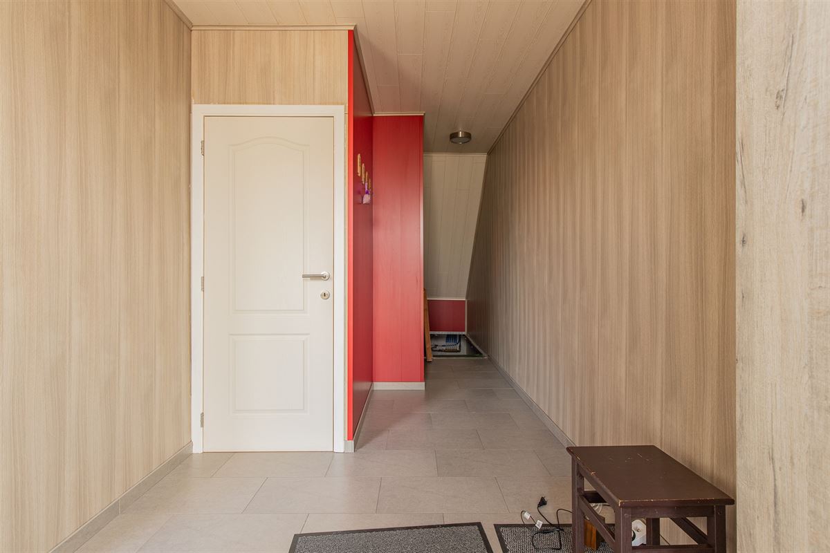 Solide woning met tuin en potentieel te Buggenhout.