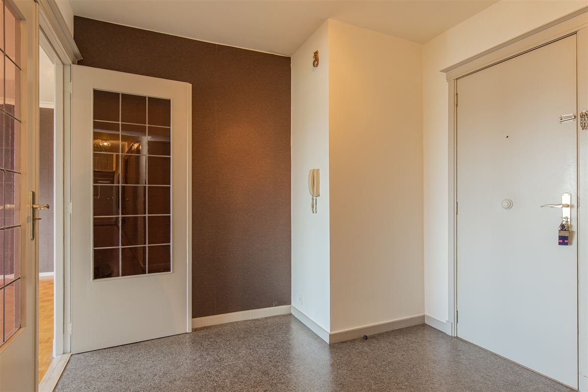 Instapklaar appartement met garage te centrum Dendermonde