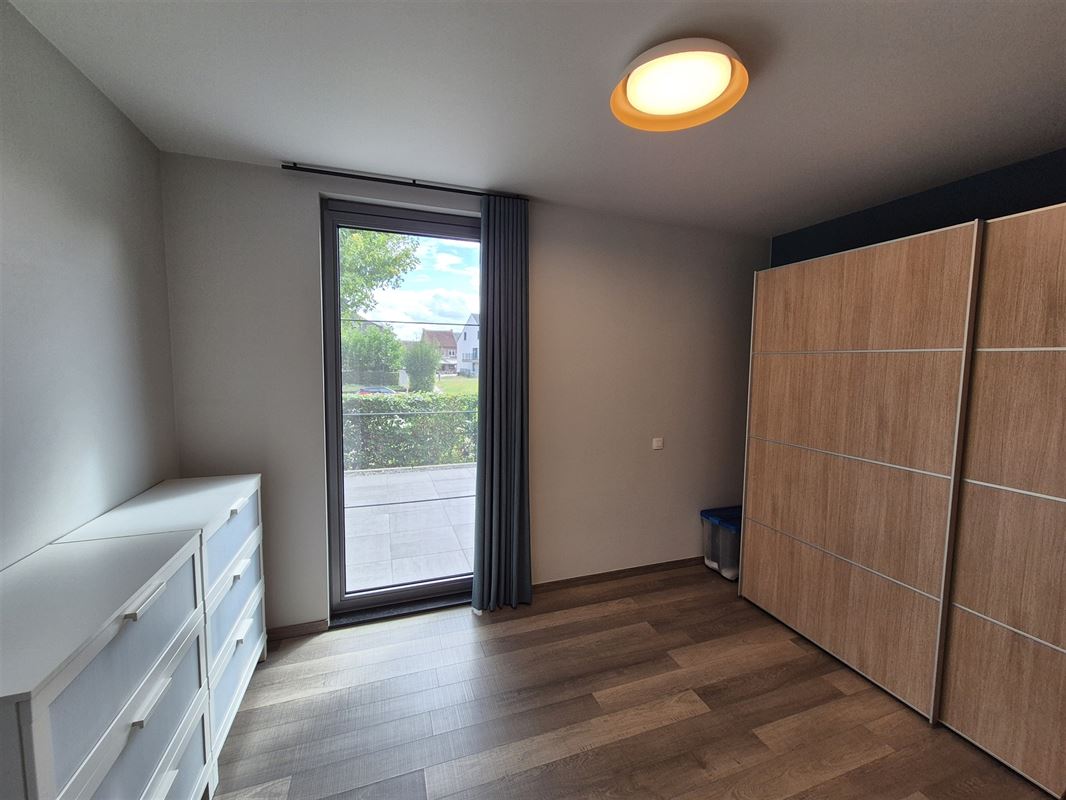 Gelijkvloers 3-slaapkamer appartement 