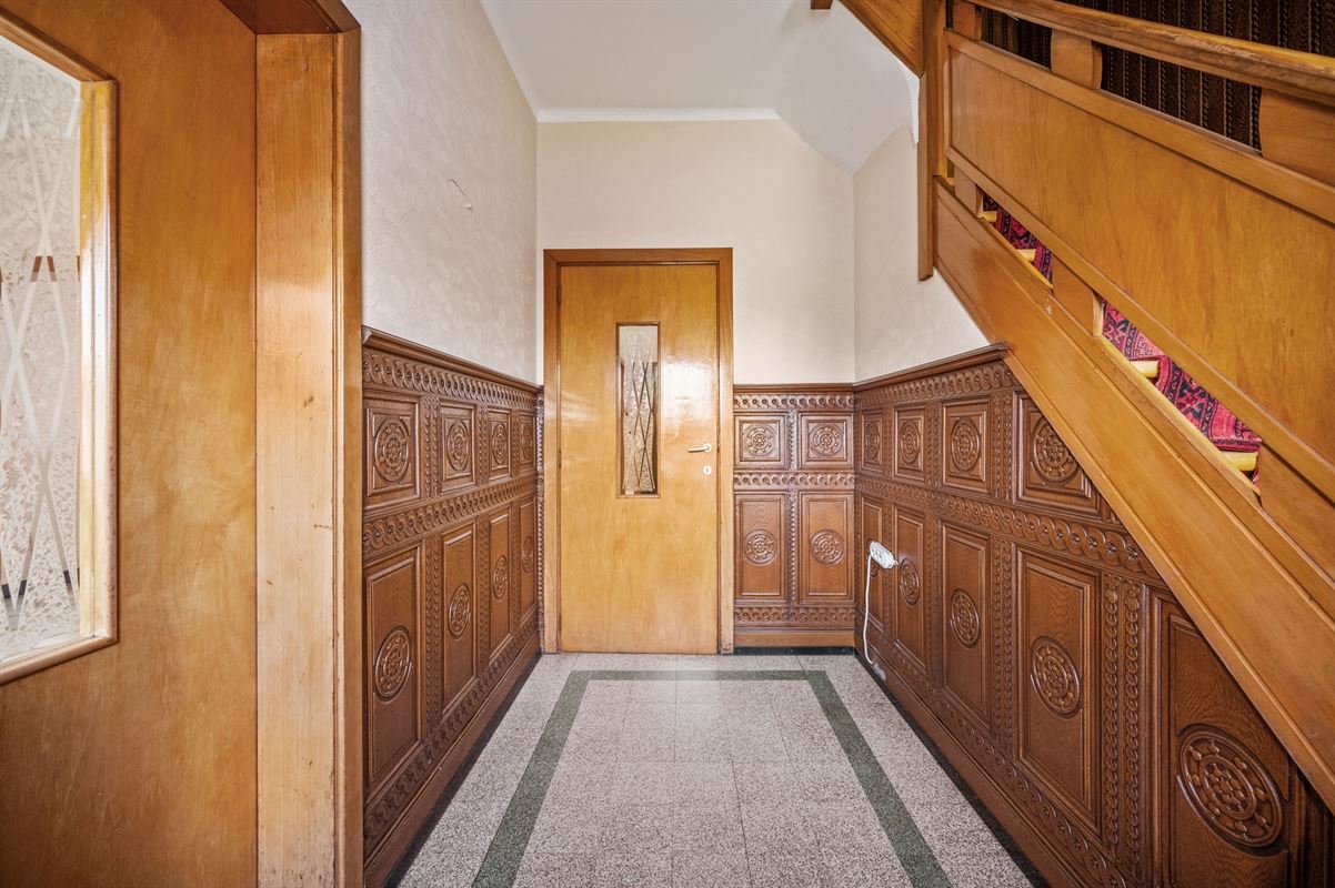 Te renoveren woning op riant perceel
