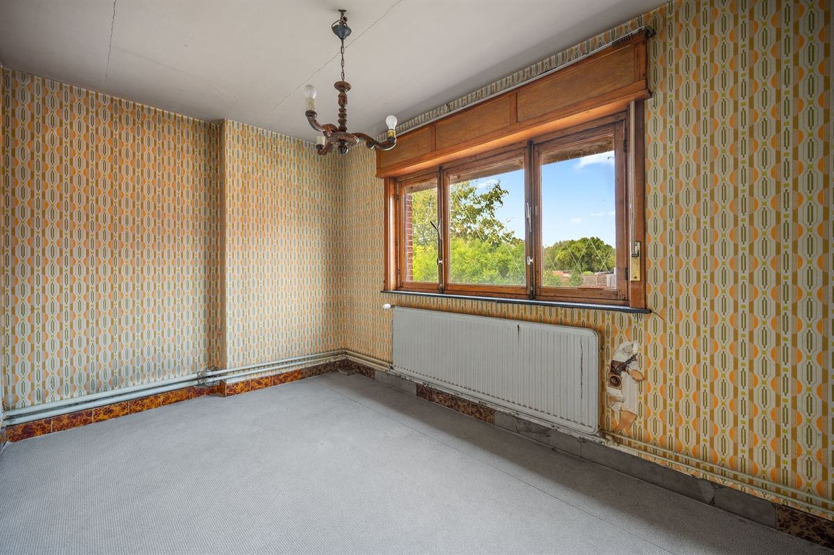 Te renoveren woning op riant perceel