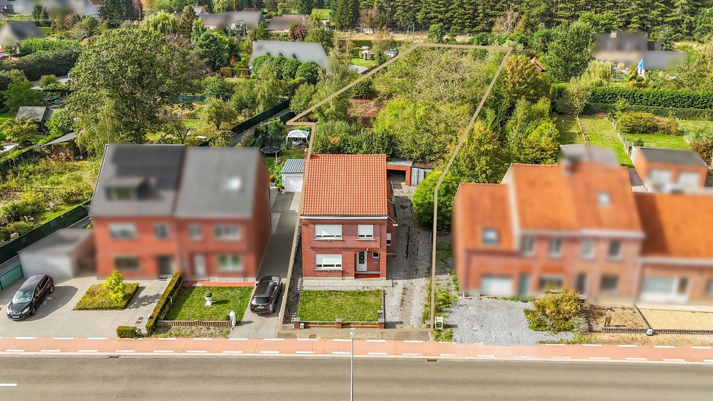 Te renoveren woning op riant perceel