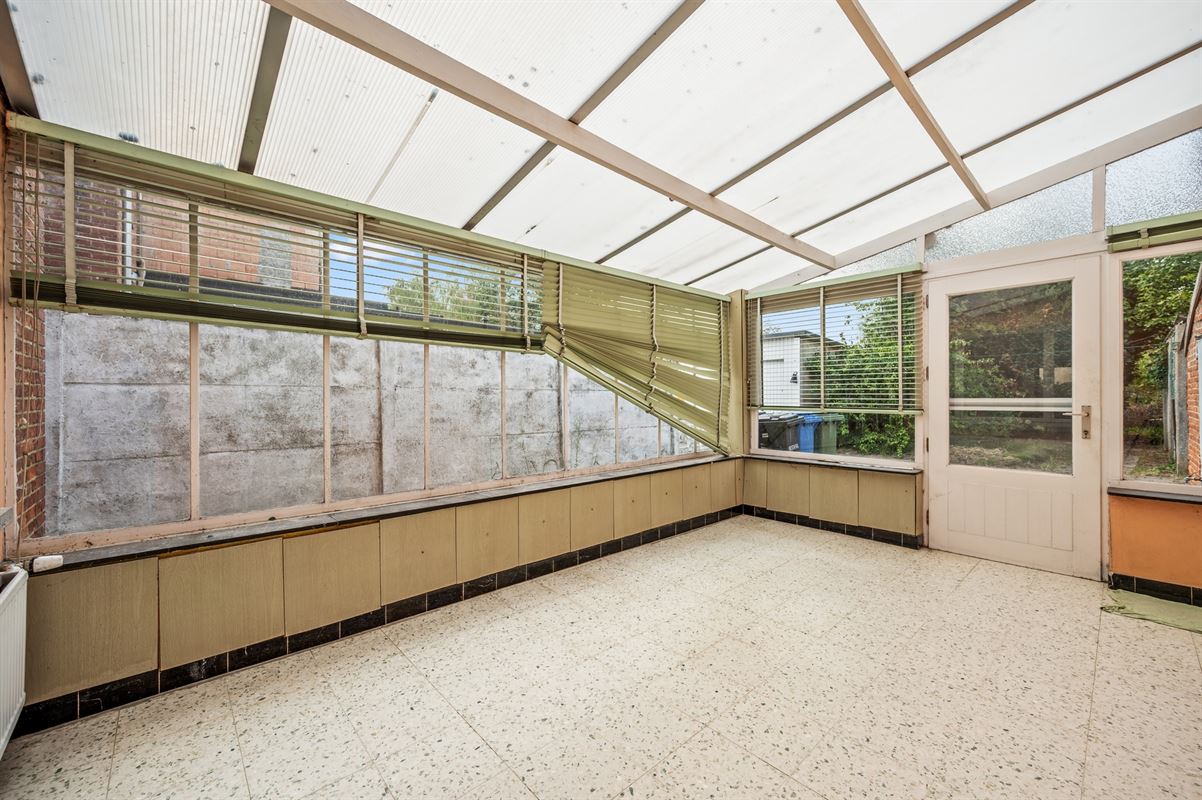 Te renoveren woning op riant perceel