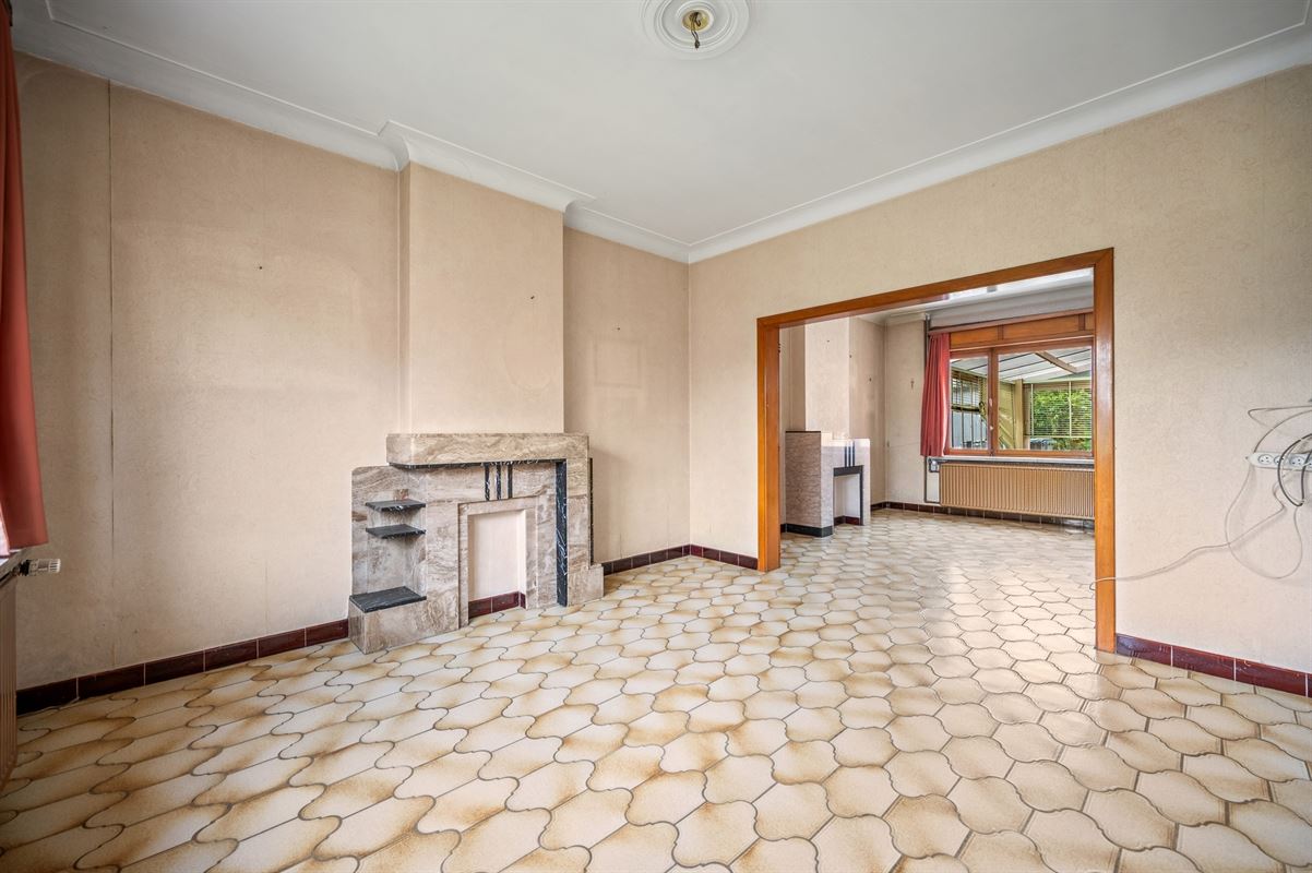 Te renoveren woning op riant perceel
