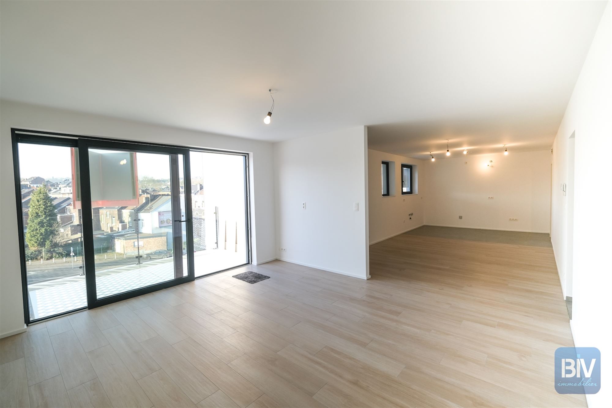 Appartement 3 chambres en penthouse au 4°étage.