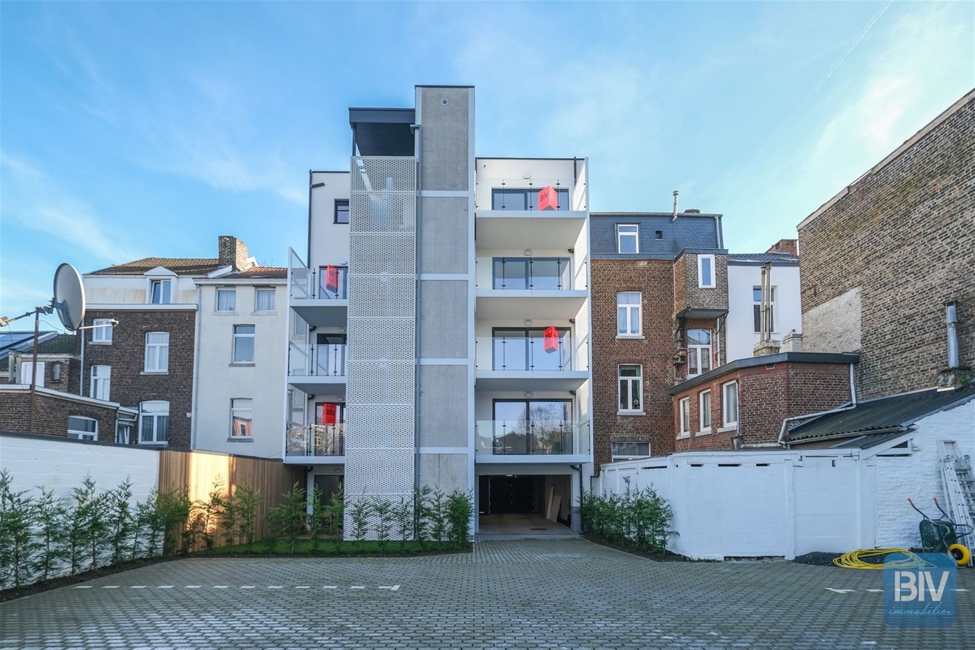 Dans construction neuve, appart 2ch au 1er étage