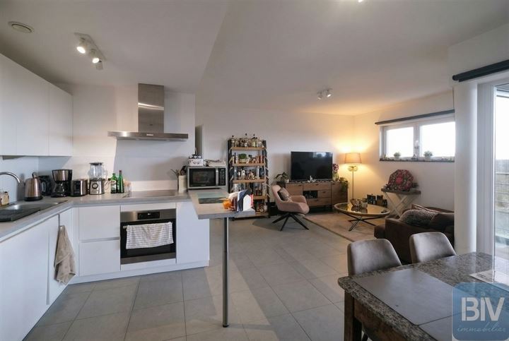 Sur Boncelles, bel appartement neuf 1 ch + cave et parking.