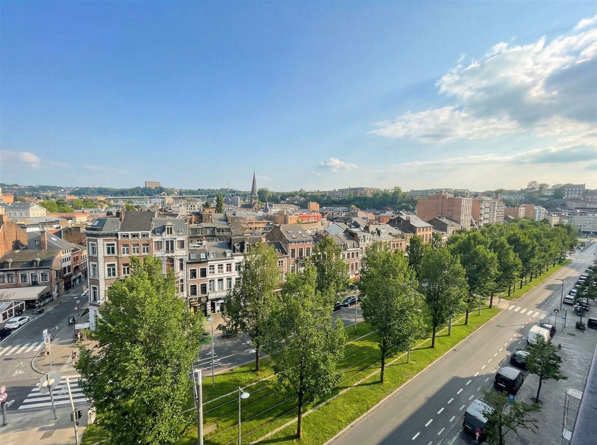 Au coeur de Liège, studio de +/- 43m2 avec vue panomamique.