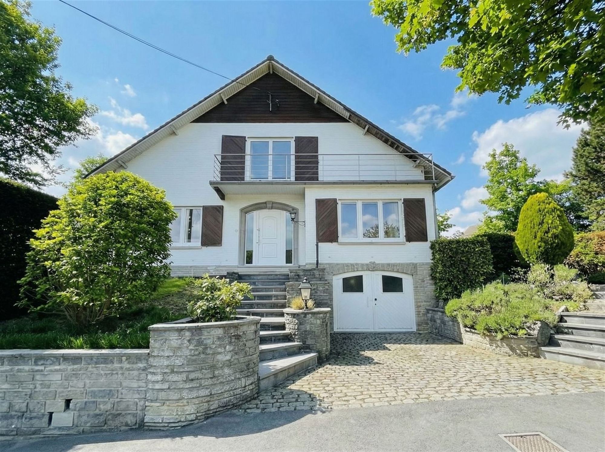 Spacieuse et belle villa dans une propriété de 2998m2