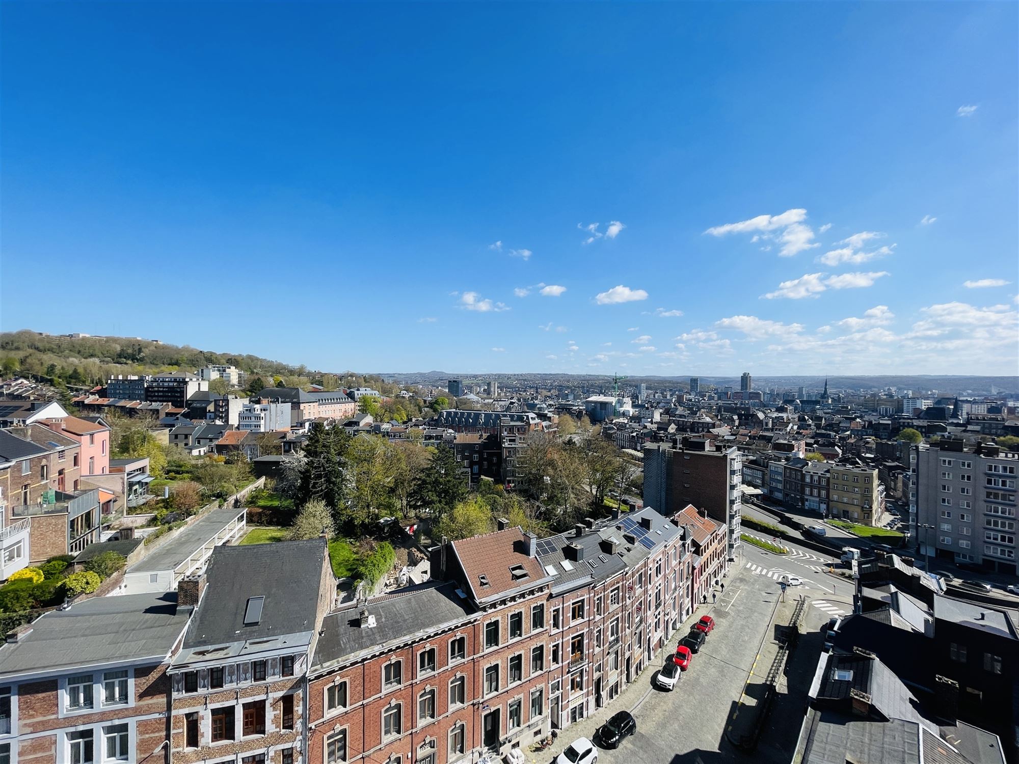 Appartement de plus de 90m2, 2 chambres à Liège