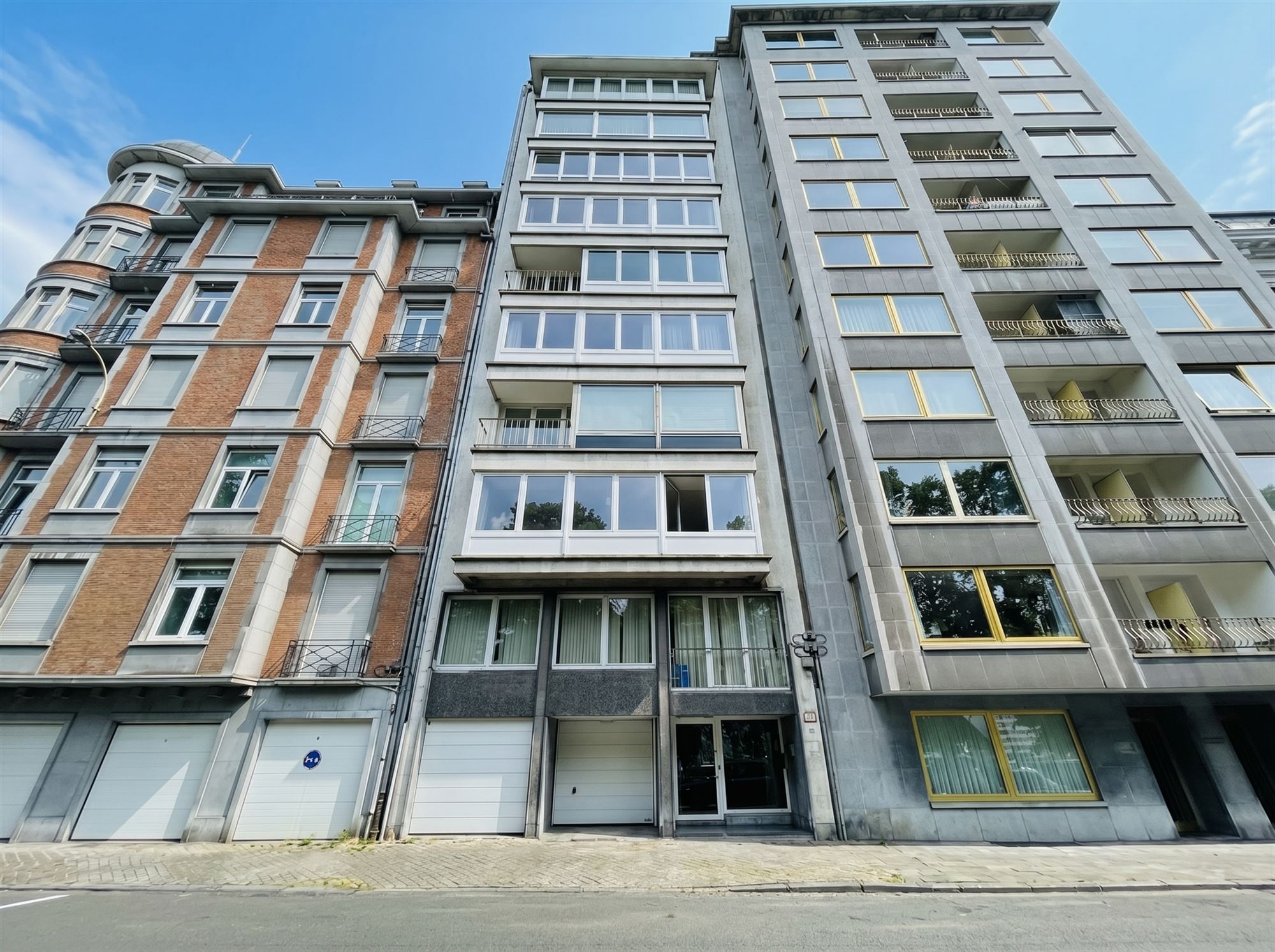 Proche de la Boverie, appartement 2 ch, garage et cave