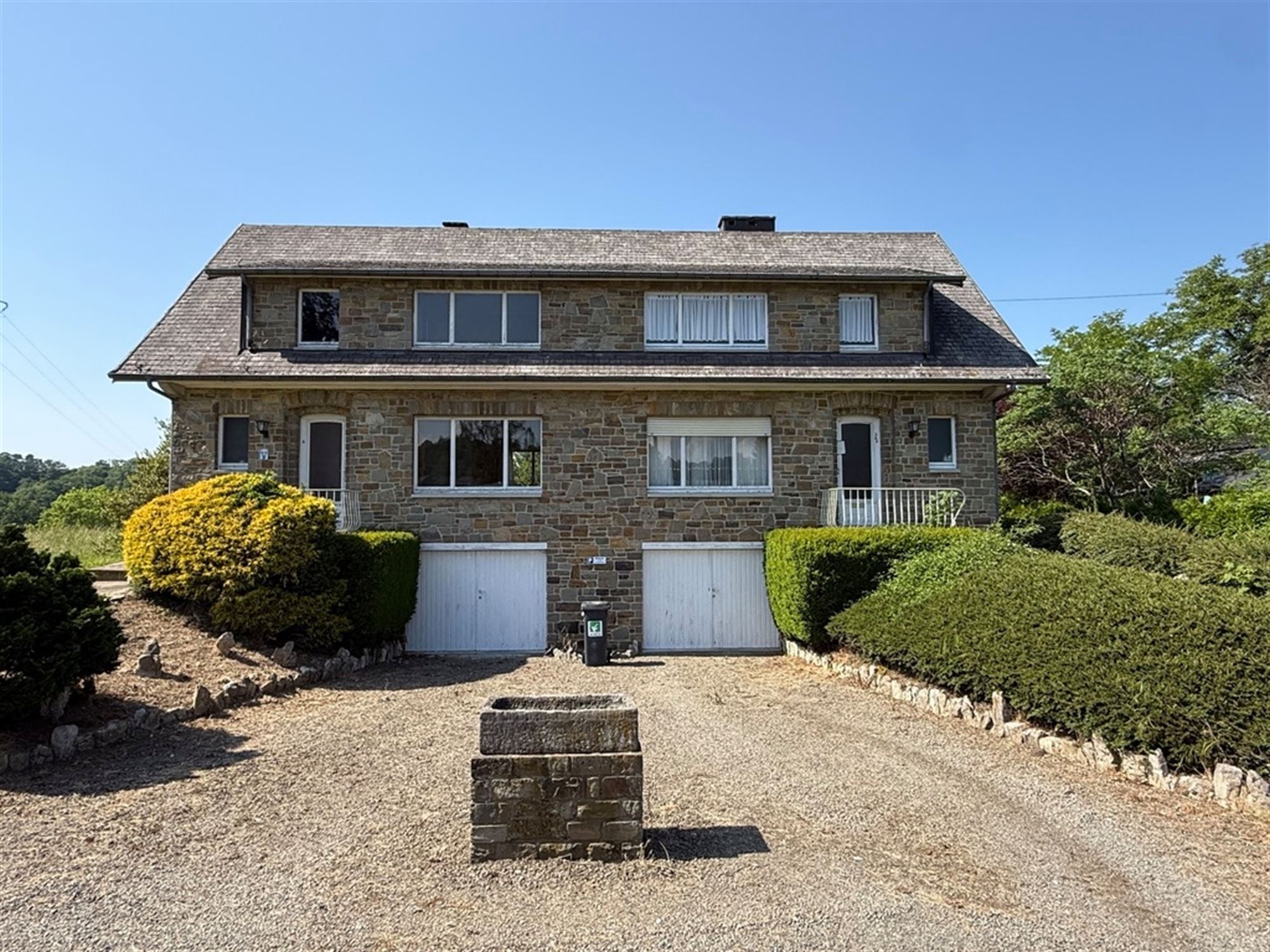 Maison kangourou de 5 chambres dans le village d'Amostrennes