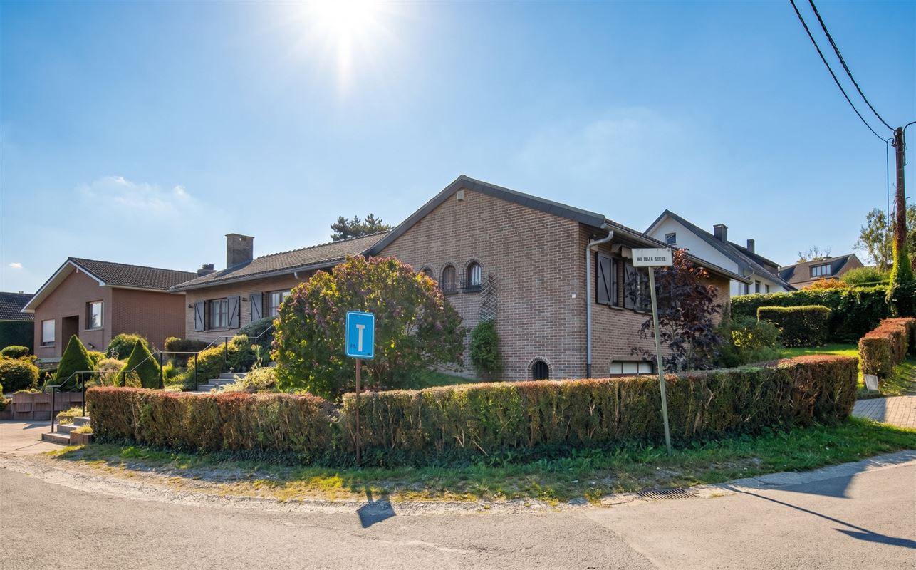 Au Rond Chêne, Villa 3 ch, veranda, gd garage, jardin