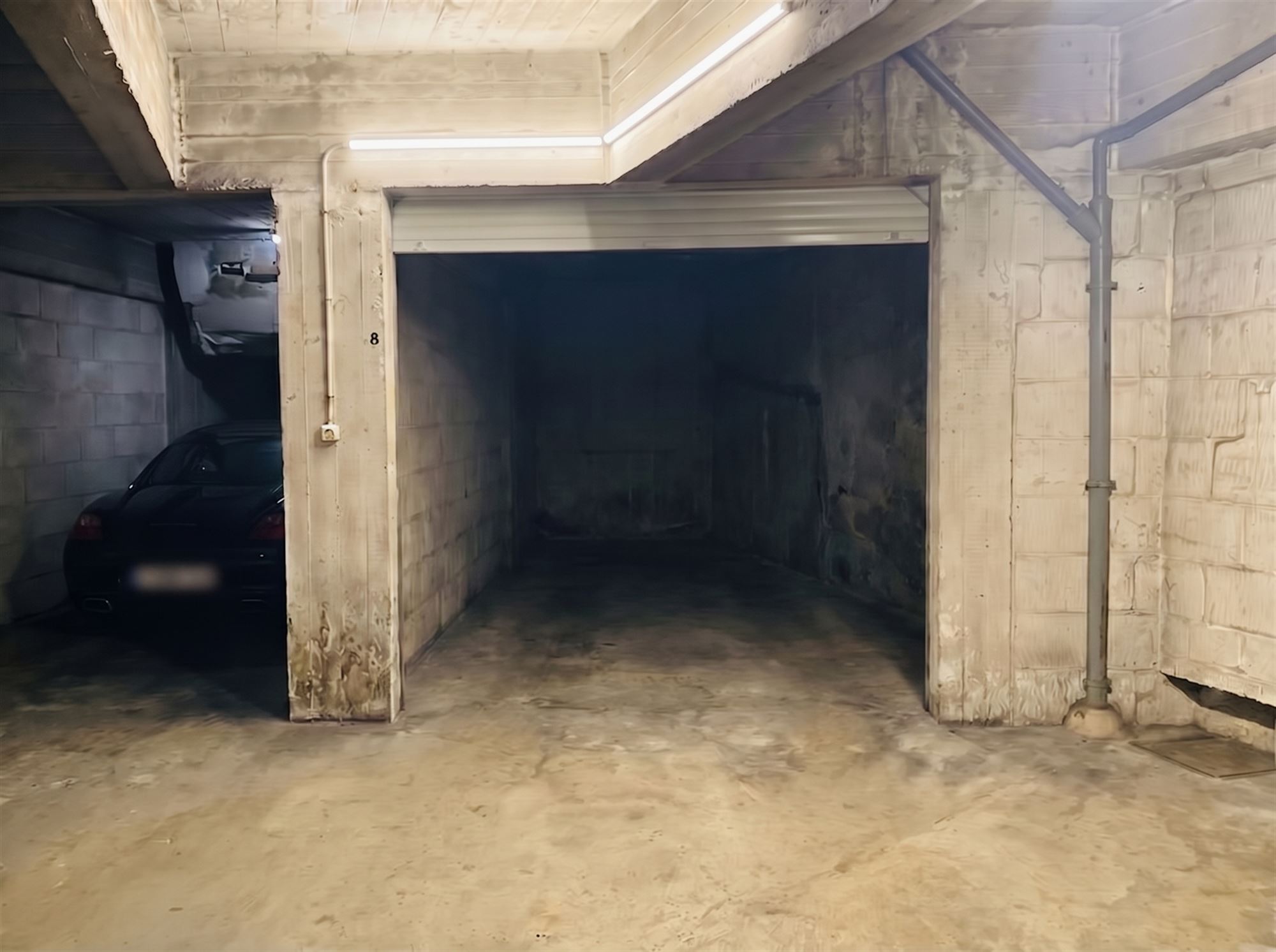 Box garage fermé et sécurisé dans l'hyper centre de Liège