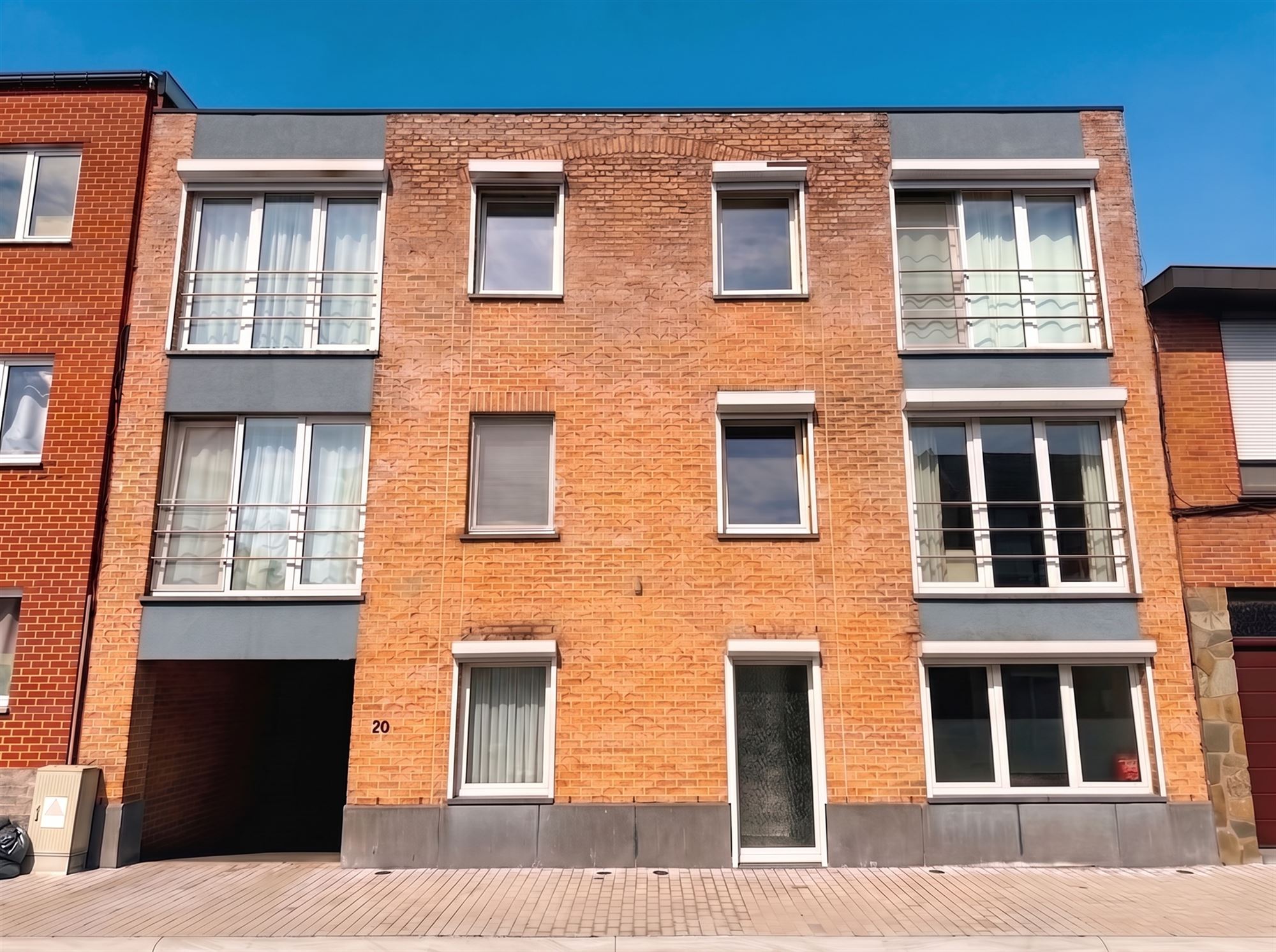 Appartement 1 ch avec un emplacement parking et cave