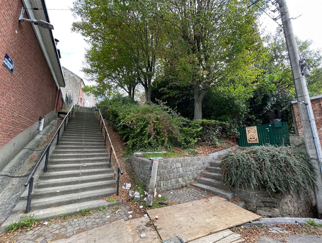 Maison familiale 2/3 ch dans un jardin calme et arboré