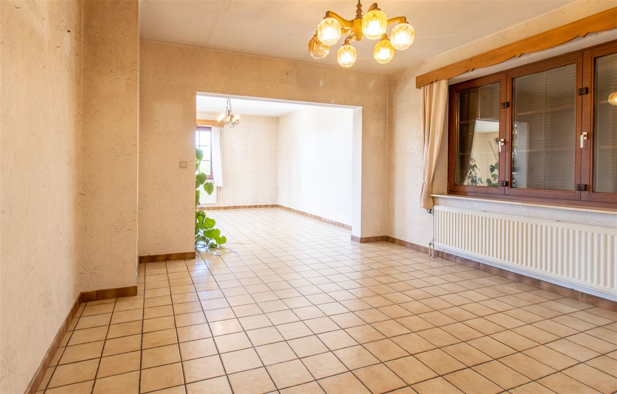 VTWELBONNERUE1- (2).jpg