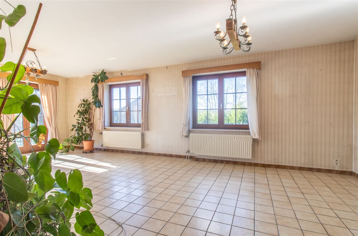 VTWELBONNERUE1- (7).jpg