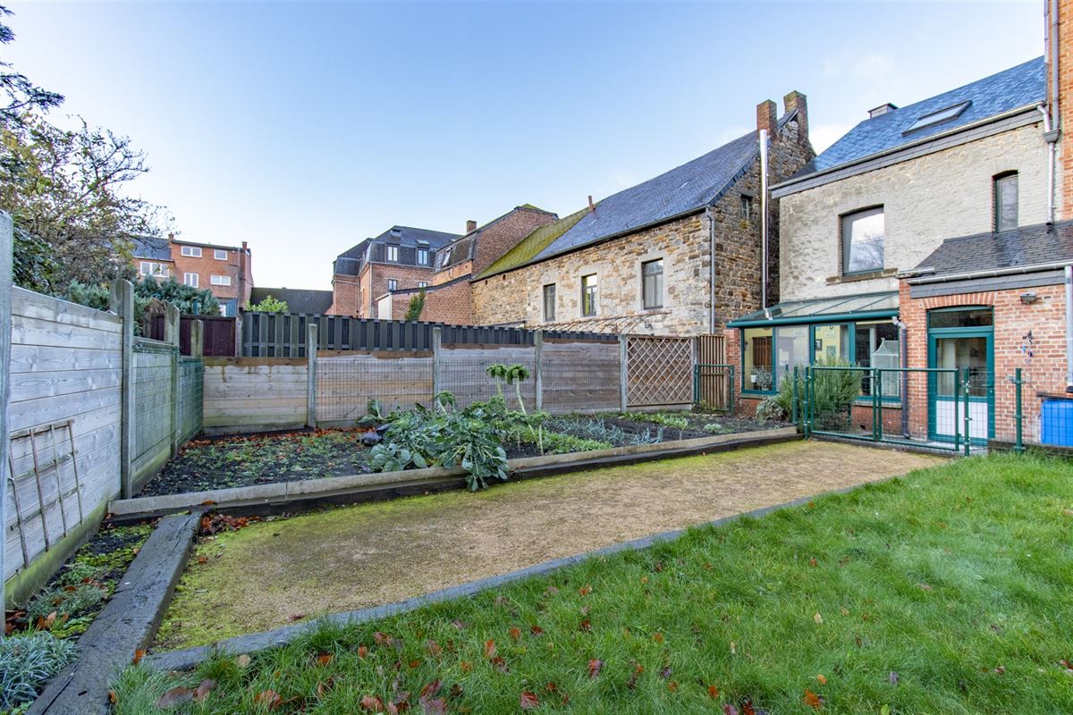 VTWELVERMER22- (14).jpg