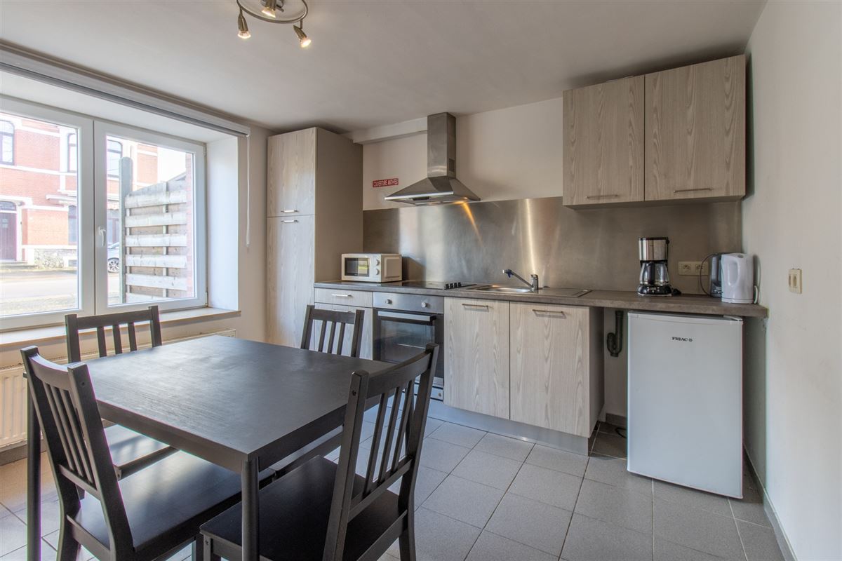 VTWELPAIREE51- (13).jpg