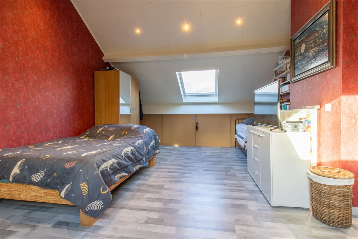 VTWELVERMER22- (41).jpg