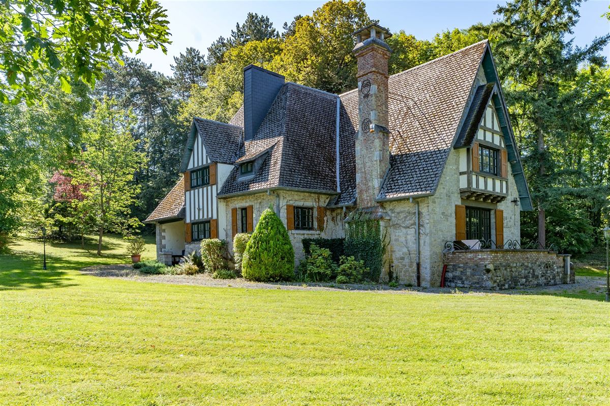 Bien exceptionnel
 - À vendre - 5580 Rochefort