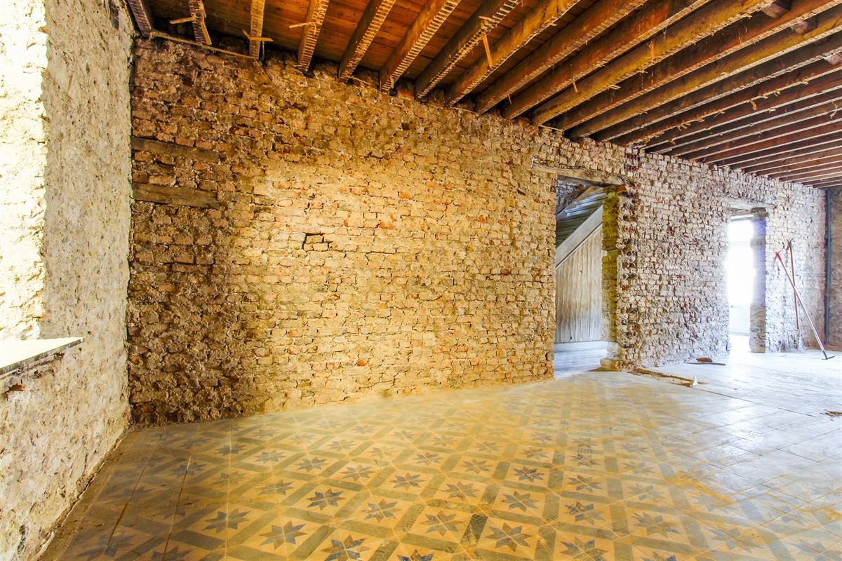 VTWELMONTS27- (10).jpg