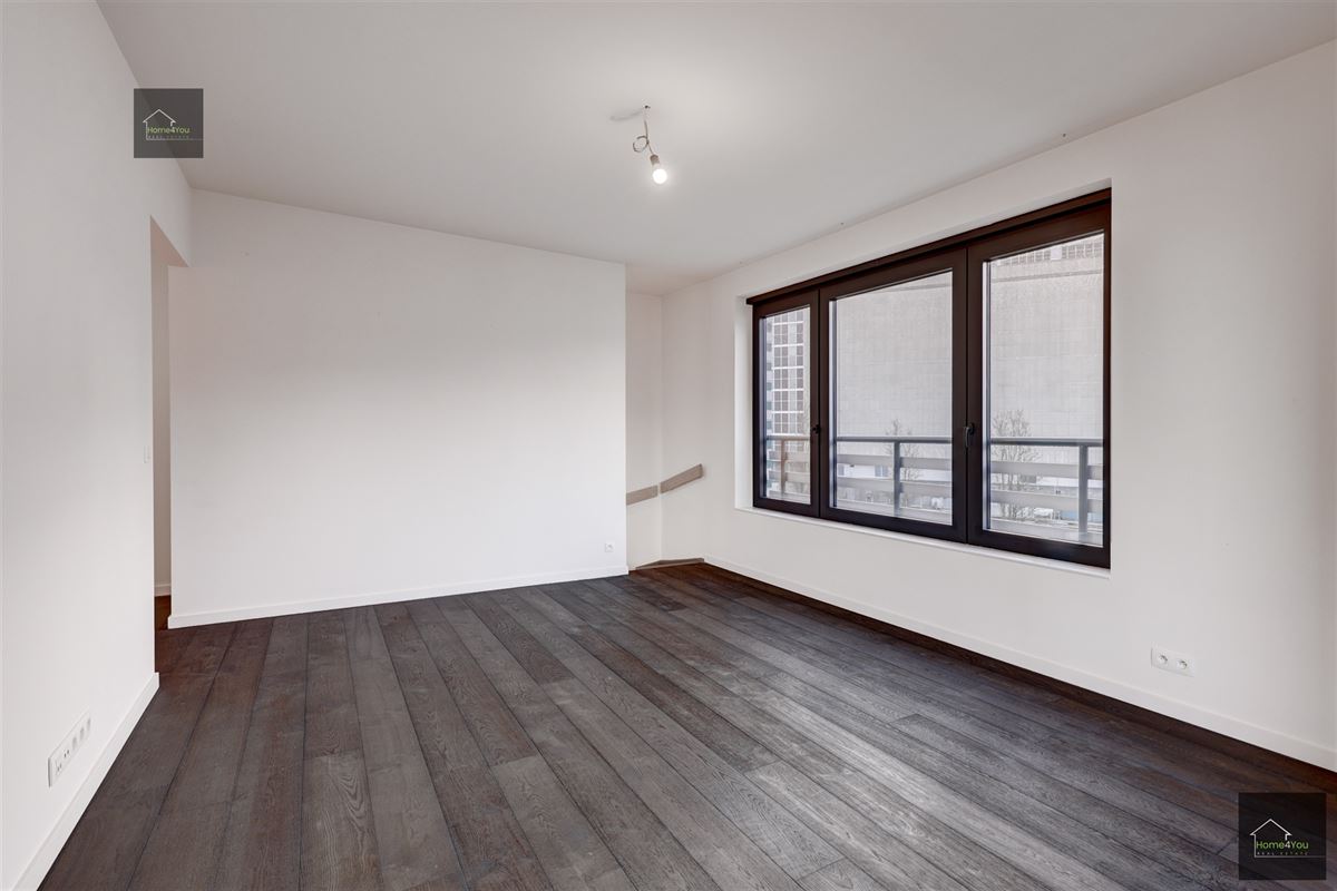 BEN Luxueus duplex appartement + parking