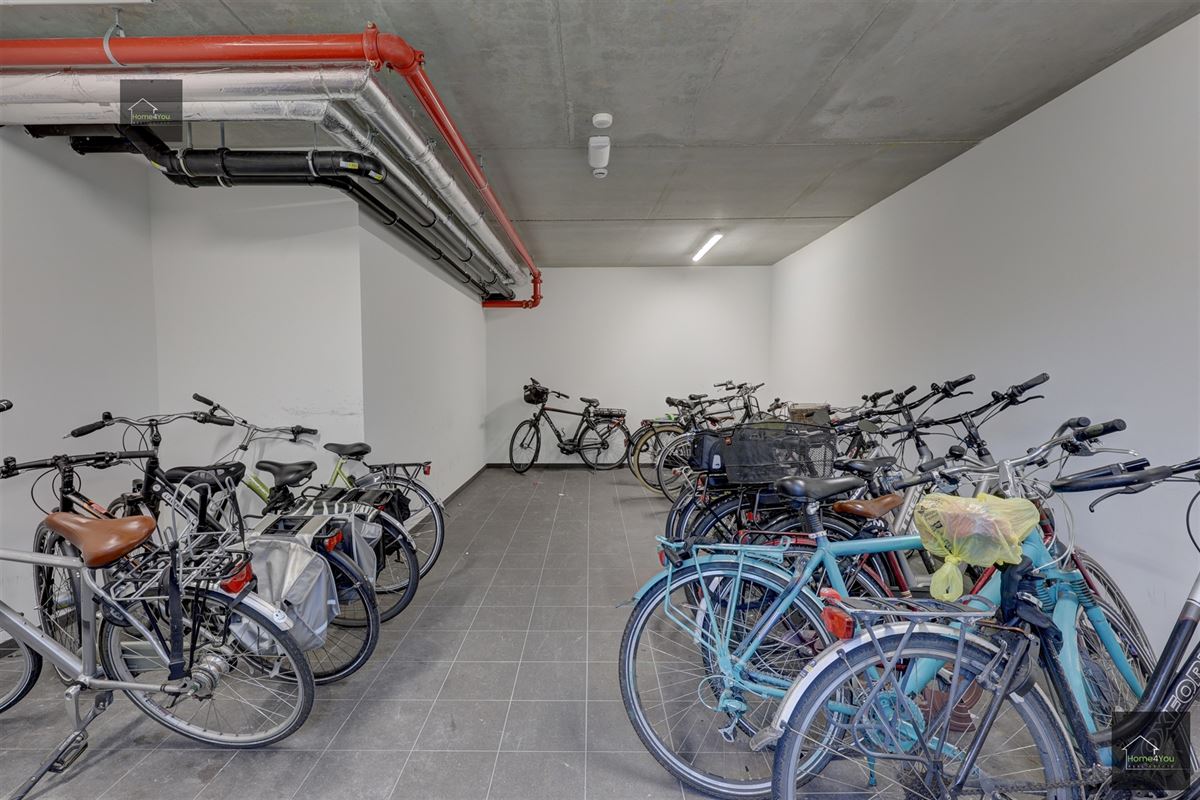 BEN Luxueus duplex appartement + parking