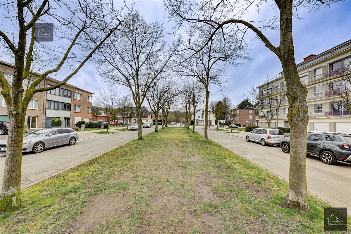 Ruime gezinswoning met verwarmd zwembad