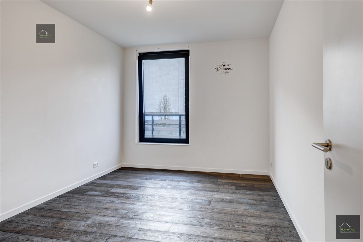 BEN Luxueus duplex appartement + parking