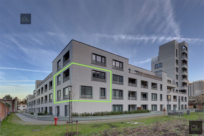 BEN Luxueus duplex appartement + parking