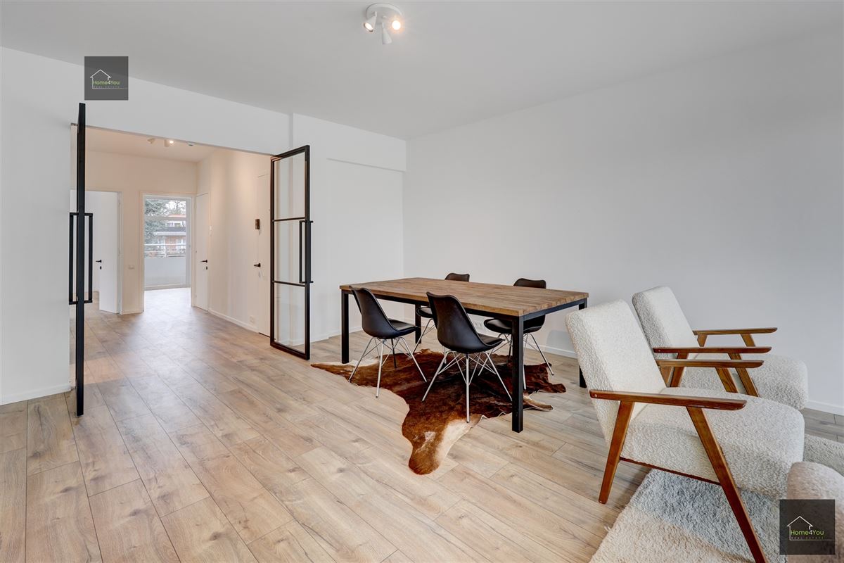 Prachtig gerenoveerd en ruim appartement op TOP locatie