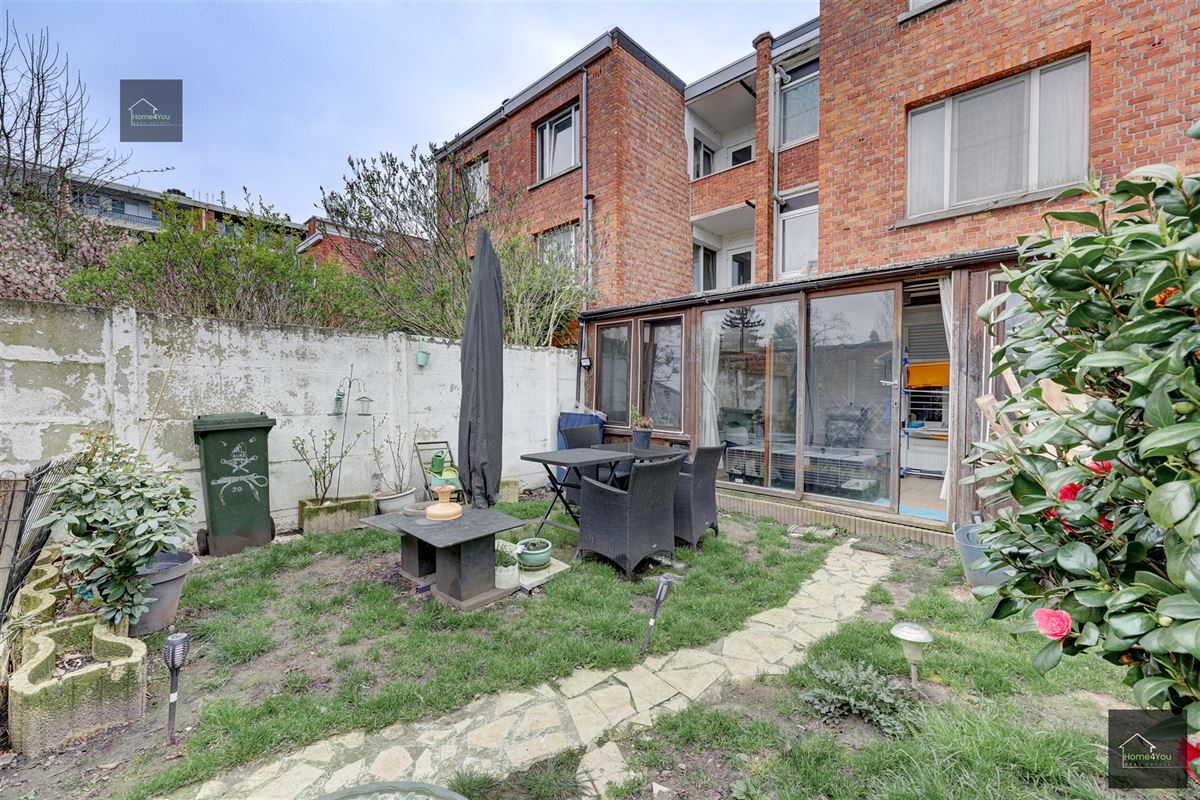 Ruim gelijkvloers appartement vlakbij Boelaerpark