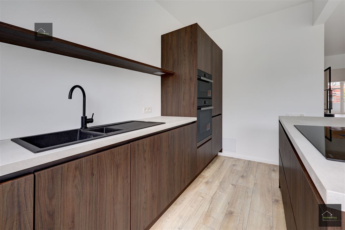 Prachtig gerenoveerd en ruim appartement op TOP locatie
