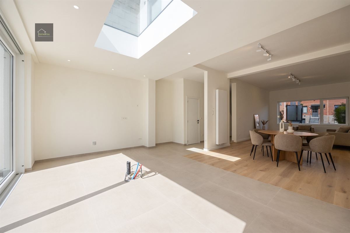 Prachtig gerenoveerde en zéér energiezuinige (EPC 111) woning 