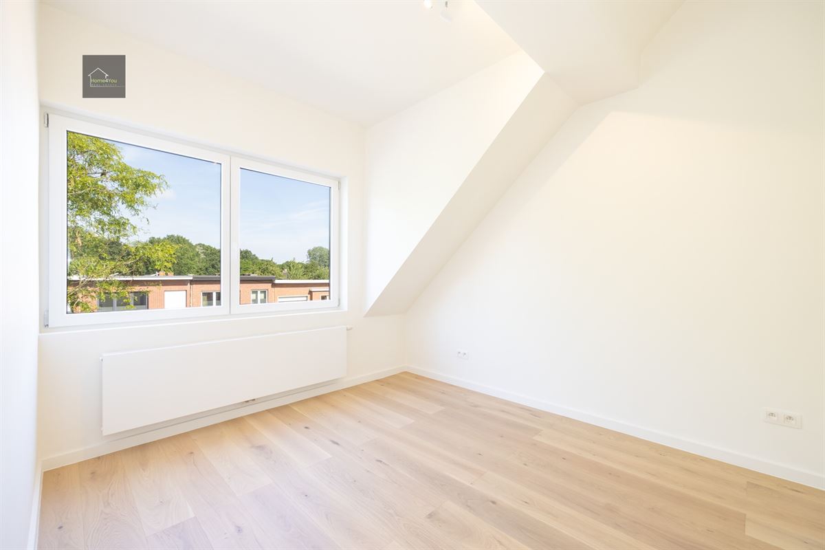 Prachtig gerenoveerde en zéér energiezuinige (EPC 111) woning 