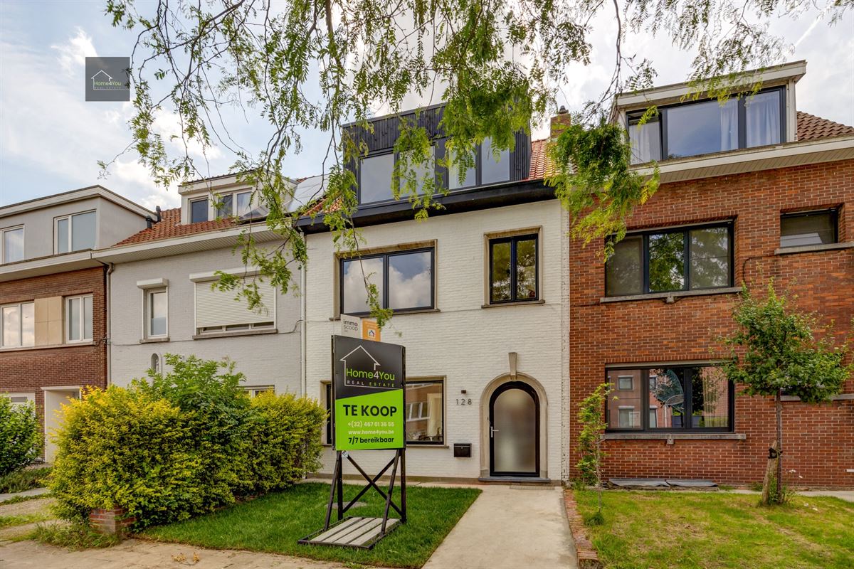 Prachtig gerenoveerde en zéér energiezuinige (EPC 111) woning 