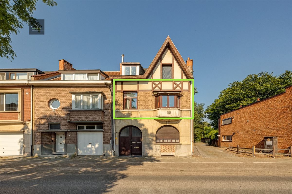 Ruim 2 slaapkamer appartement vlakbij invalswegen