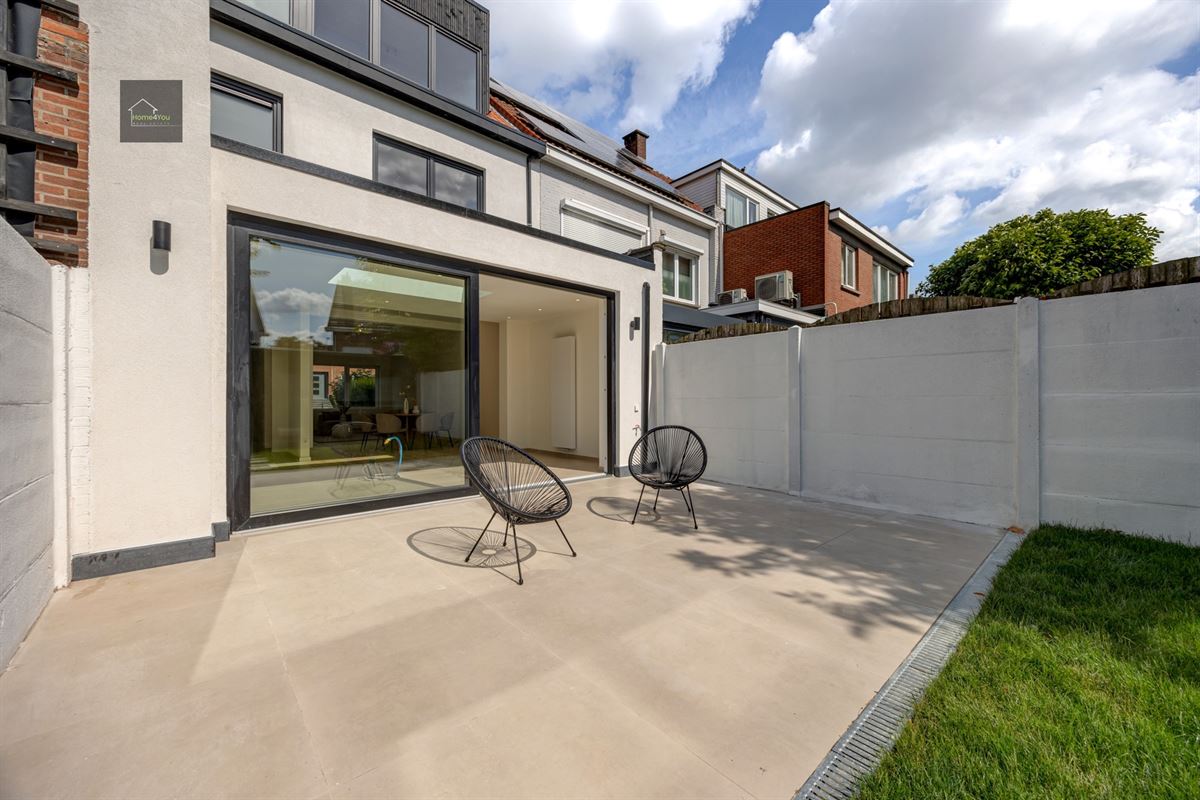 Prachtig gerenoveerde en zéér energiezuinige (EPC 111) woning 